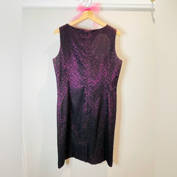 Beautiful Evening Dress with Black Lace - Picture 2 of 3